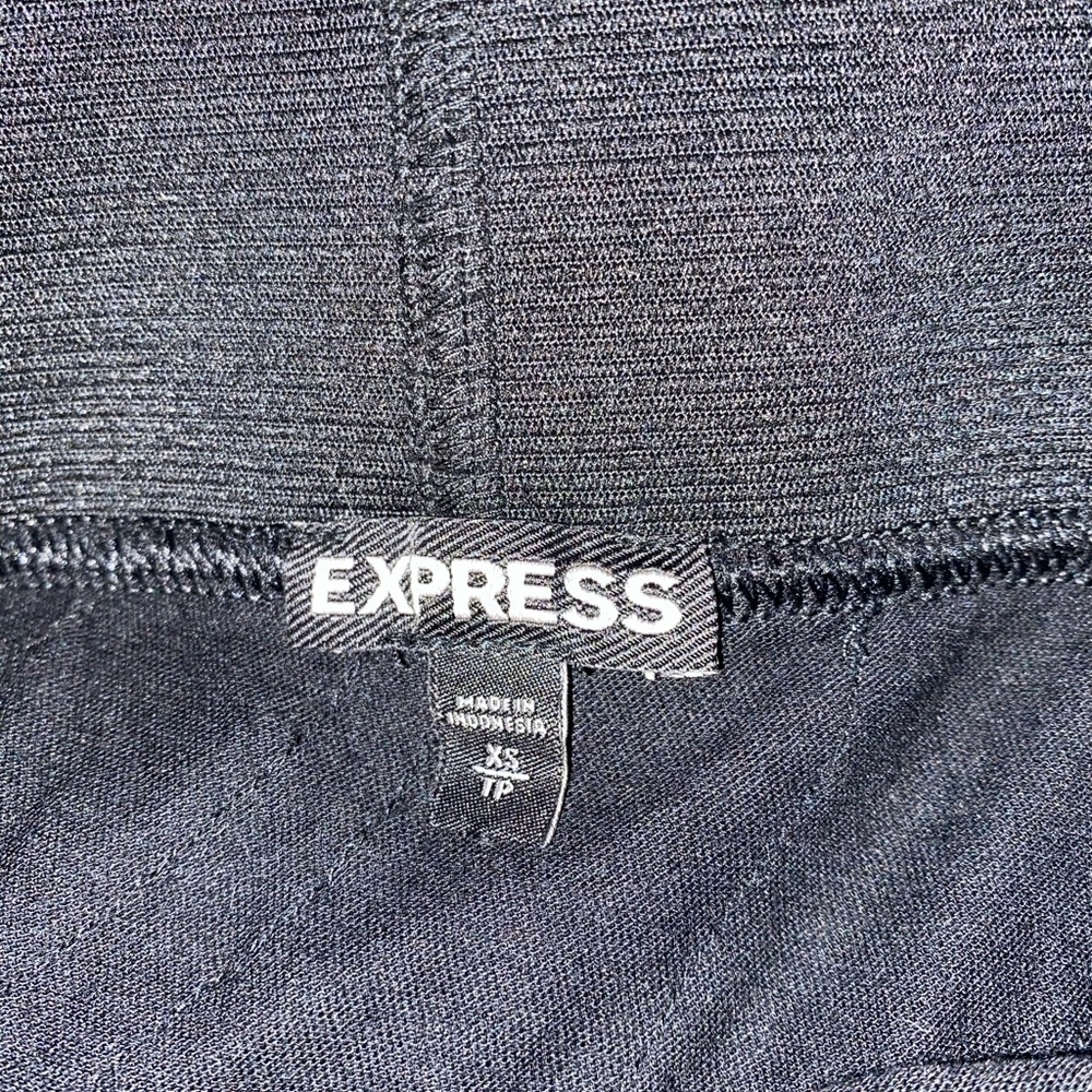 Express Ruffle Skirt - Picture 4 of 6